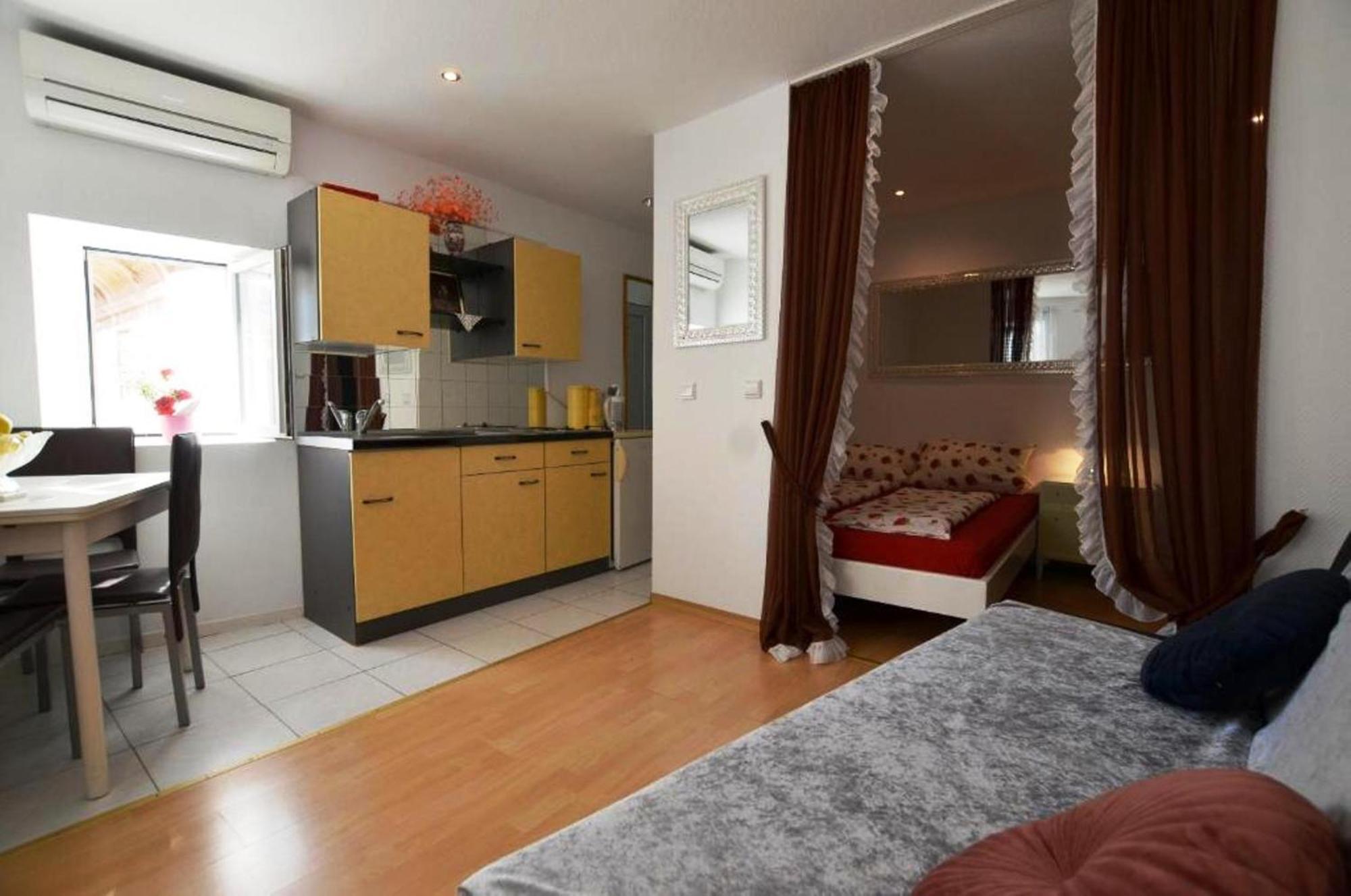 Excelsior Apartments Rovinj Bagian luar foto